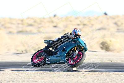 media/Dec-07-2025-CVMA (Sun) [[3e7d2de5dc]]/Race 17-Amateur Formula Middleweight/